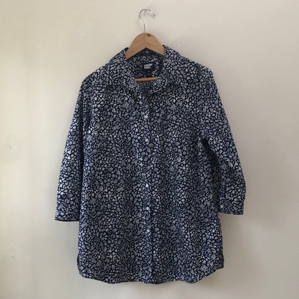 Lands End “no iron” supima cotton navy and white floral bottom down shir…